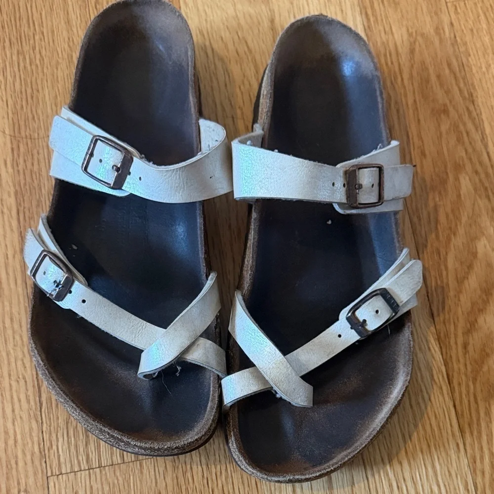 Birkenstock Metallic Silver Two-Strap Sandals, size 8.5